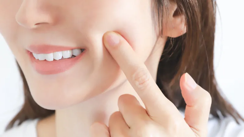 女性の顔